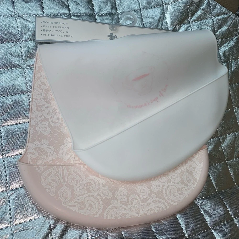 Shabby Chic Floral Silicone Baby Bibs Set of 2 Ages 6‎ Months + New